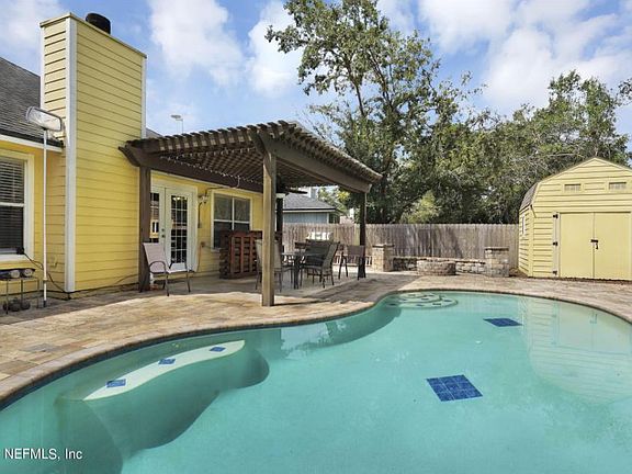 4th image of 8959 Bridgecreek Dr