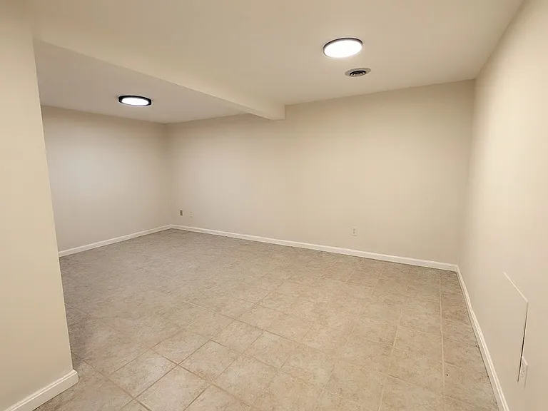 18610 Phoebe Way — Photo 23