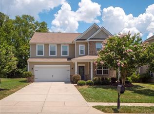 6120 Castlecove Rd, Charlotte, NC 28278