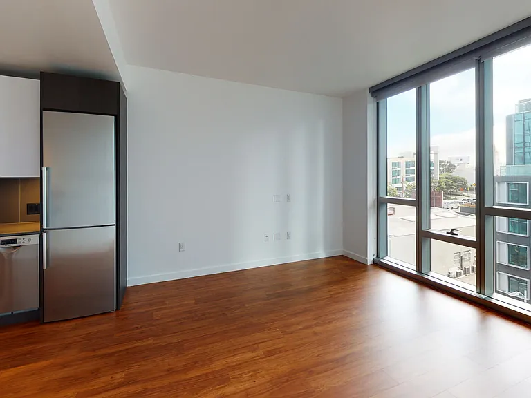 399 Fremont — Photo 77