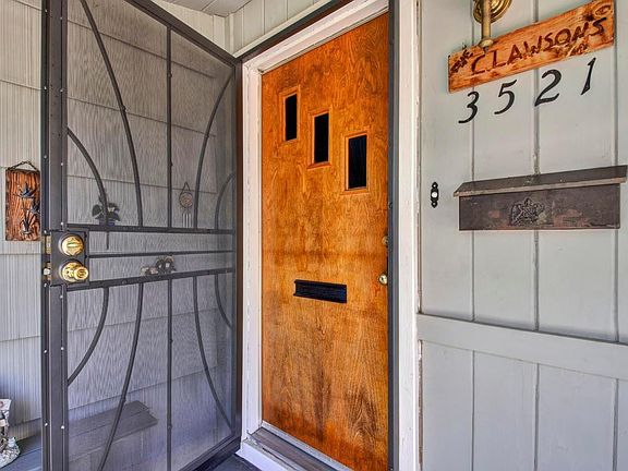 3rd image of 3521 Montclaire St