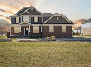 50523 Southford Rd, Canton, MI 48187