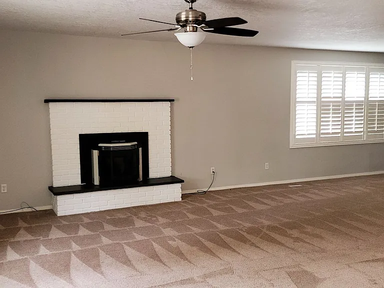 6818 W Desert Ave — Photo 8