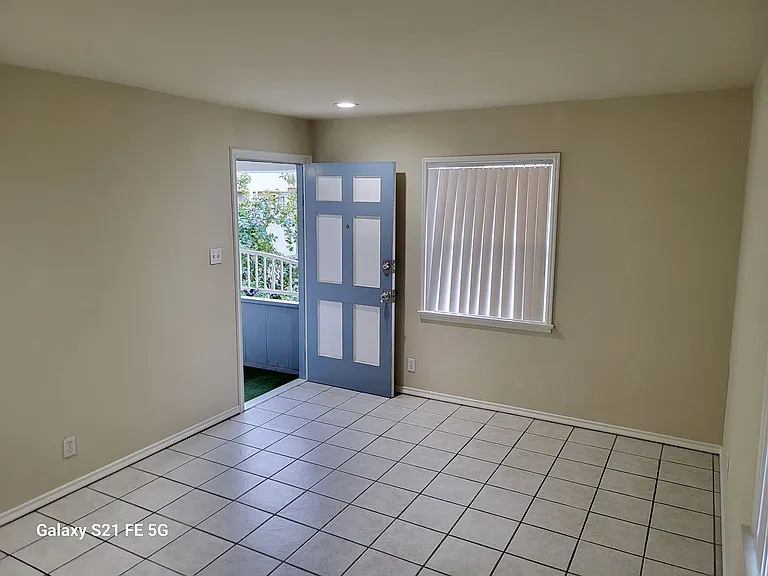 2100 Cabrillo Ave — Photo 18