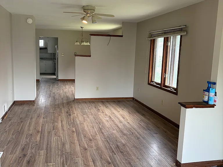 372 N Wabash Ave — Photo 1