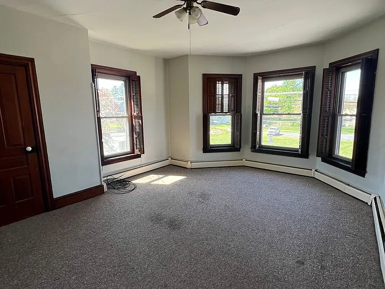 200 Walnut St — Photo 1