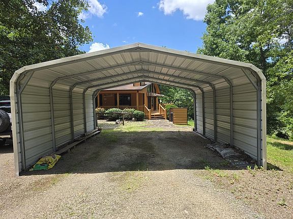 5th image of 33 Fieldcrest Dr