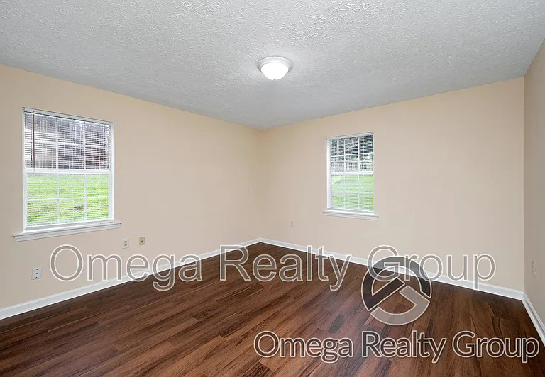 156 Patton St W #F — Photo 23