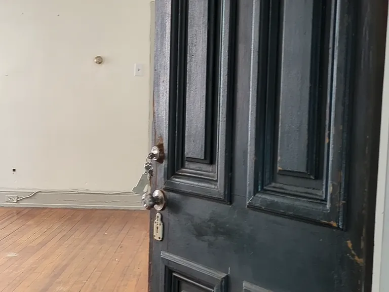 20 W Market St #1 — Photo 4