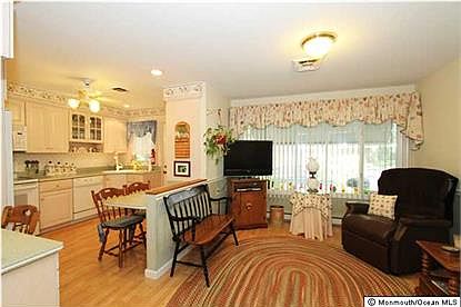 3rd image of 182A Sterling Ct