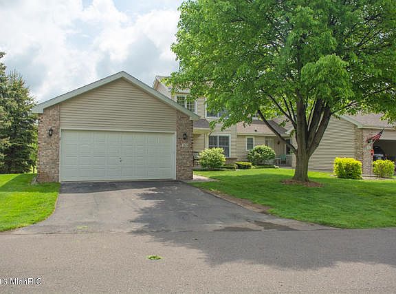 2nd image of 7533 Woodbridge Ln
