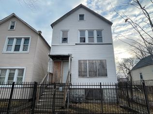 5233 S Justine St, Chicago, IL 60609