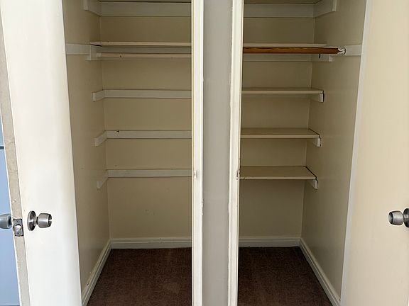 5th image of 25 Shirley Ln #16B