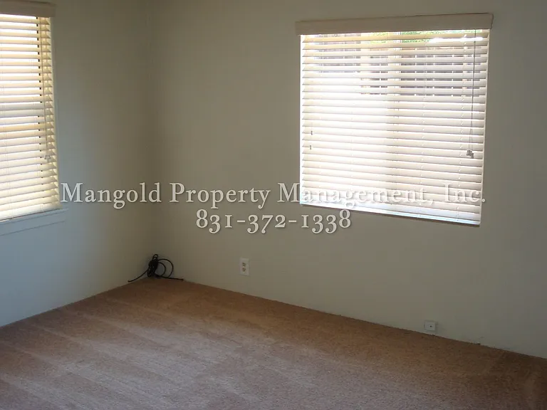1256 Lowell St — Photo 7