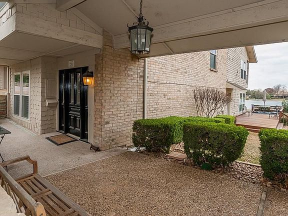 5th image of 20 Country Lake Dr