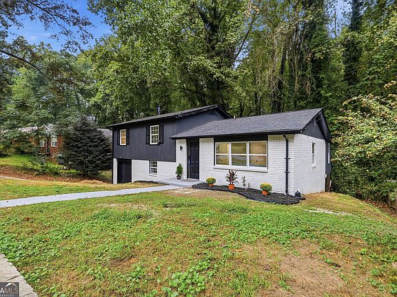 4th image of 316 Argus Cir NW