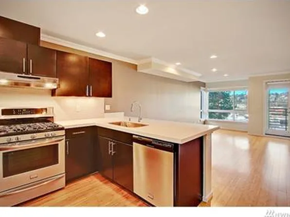 2042 14th Ave W APT A, Seattle, WA 98119