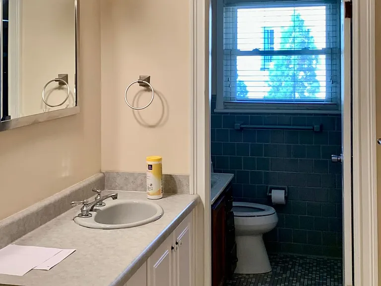 3668 Kingsboro Rd NE #10 — Photo 14