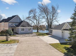 102 N Front St #3, Syracuse, IN