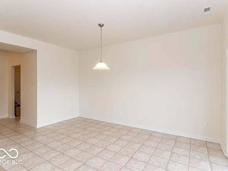 5606 Beale St — Photo 10