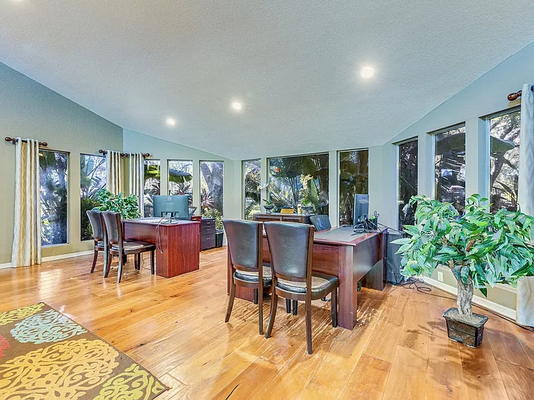 Aventine at Forest Lakes Apartment Homes — Photo 18