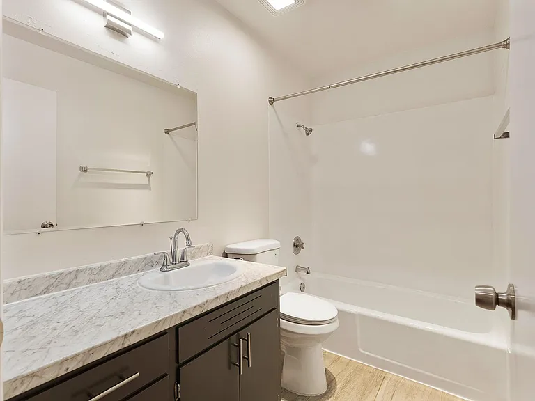 Timberline Apartments — Photo 32