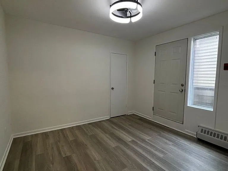 265 Augusta Ave #1 — Photo 5