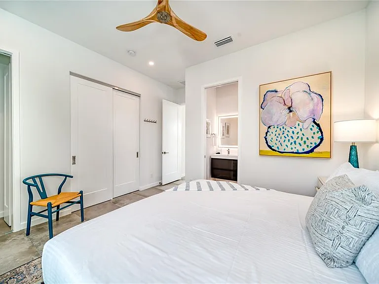 2585 Clematis St — Photo 25