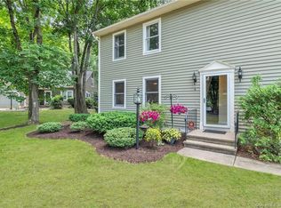 6 Mallard Pl UNIT 6, South Windsor, CT 06074