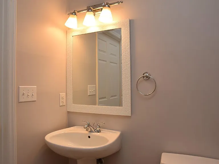 720 N Person St #103 — Photo 12