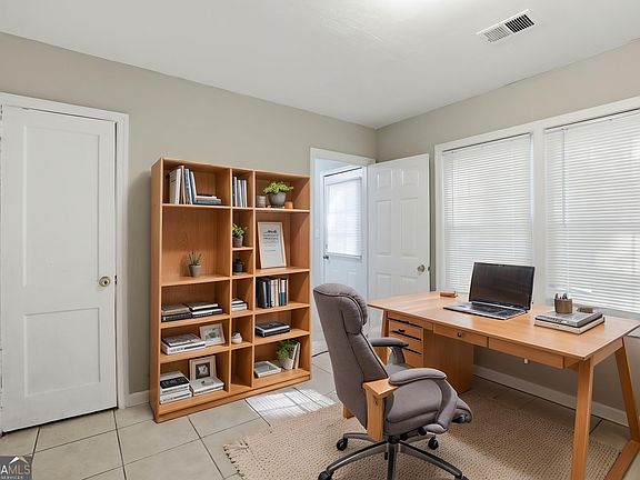 3rd image of 2275 Old Spring Rd SE
