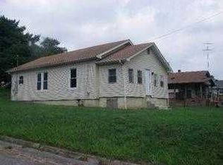 1306 Grove St, Loudon, TN 37774