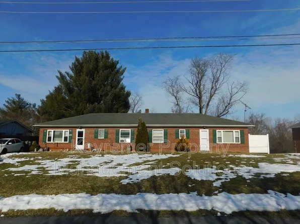 277 Skyview Cir Unit 101, Verona, VA 24482