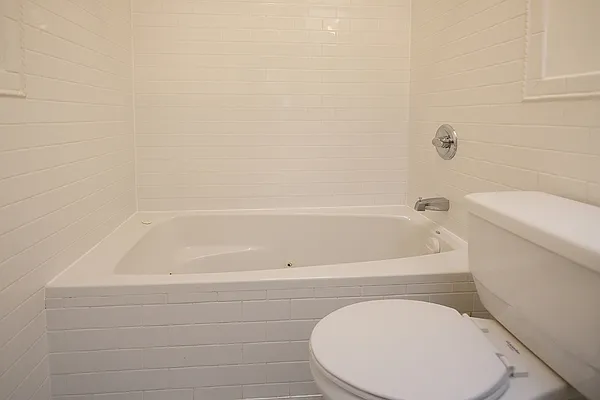 Rented by CG Realty | media 40