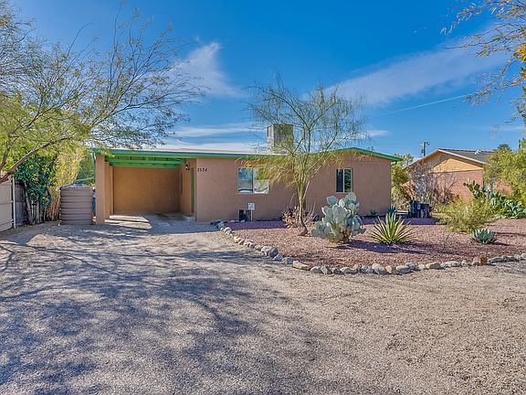2nd image of 2534 E Blacklidge Dr