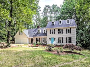 2909 Legare Ct, Raleigh, NC 27613