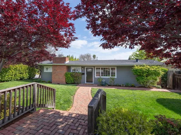3 Circle Rd, Redwood City, CA 94062