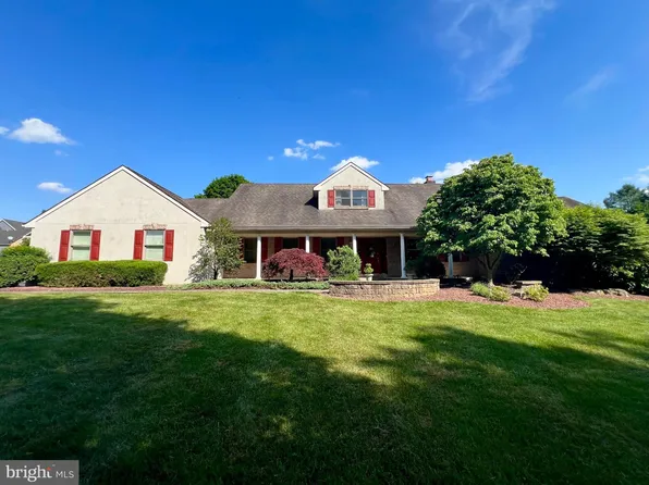 1763 Arden Ln, Bethlehem, PA 18015