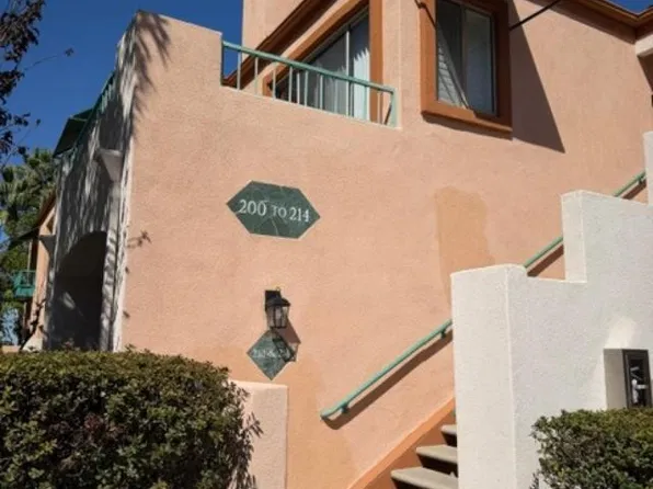 210 Villa Point Dr, Newport Beach, CA 92660