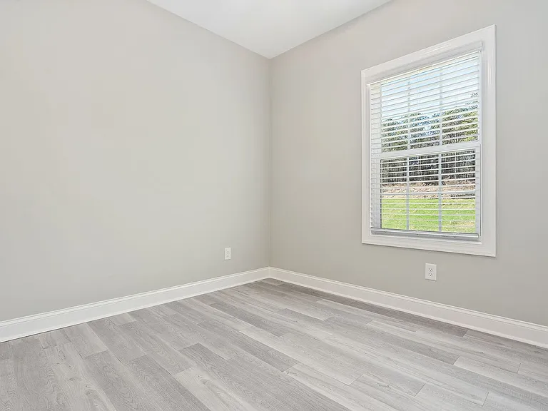 2106 Downs Way — Photo 17