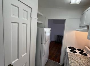 15 Middle St #2B, Riverside, RI 02915