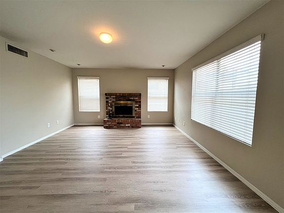 3rd image of 16028 N 90th Ave