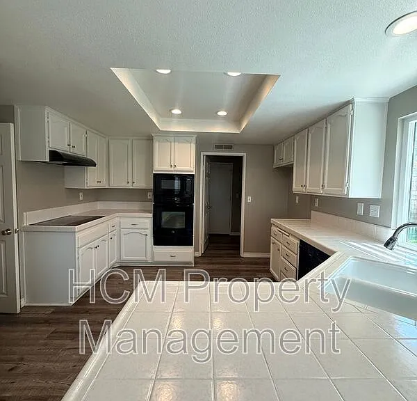 21700 Potomac Ave — Photo 6