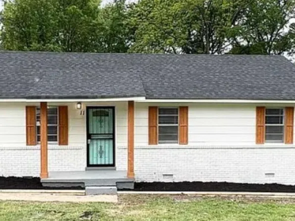 11 W Rollins Rd, Memphis, TN 38109