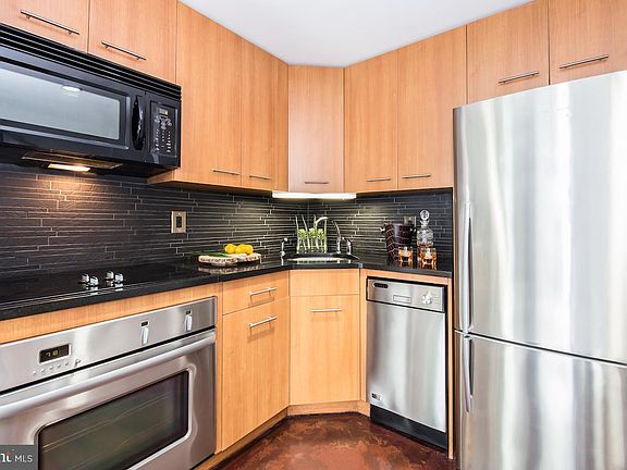 4th image of 1015 N 2nd St #200