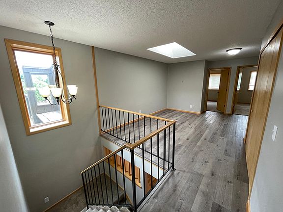5th image of 350 Oakwood Dr APT 21