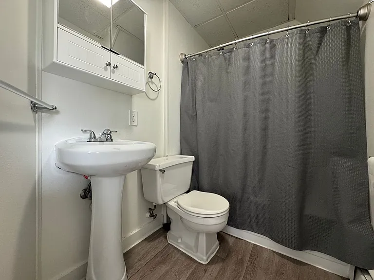 9 View St #2 — Photo 9