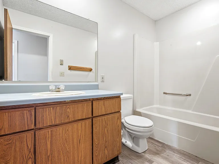 1496 E Kammerer Rd — Photo 14