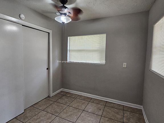 5th image of 2231 Spring Park Rd APT 3
