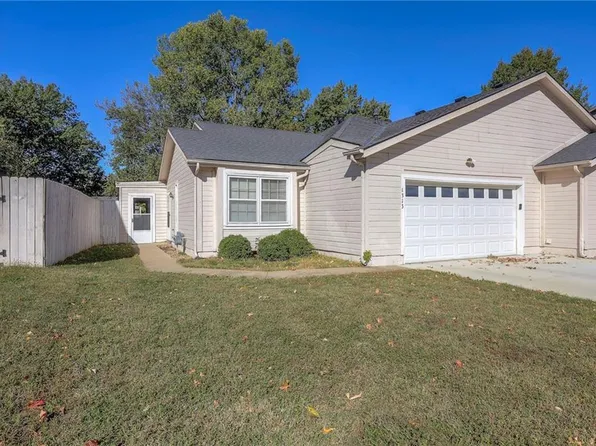 1313 N Ridge Pkwy, Olathe, KS 66061